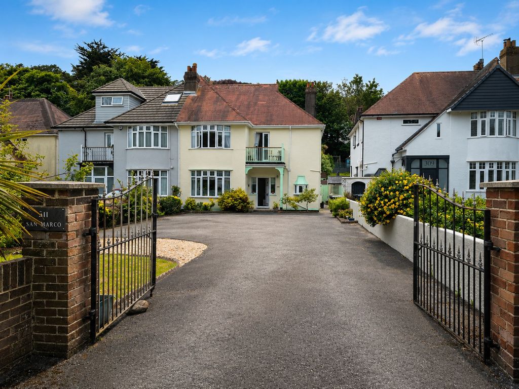 Property photo 1 of 39