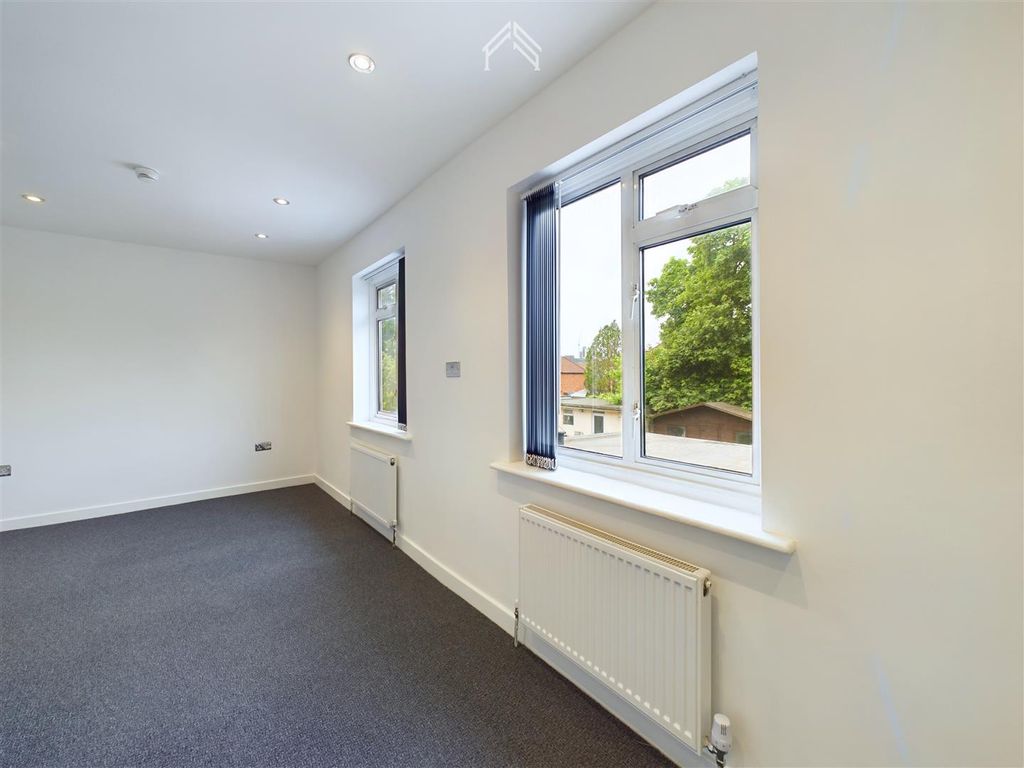 Property photo 3 of 6 Cam02700G0-Pr0151-Still005.Jpg