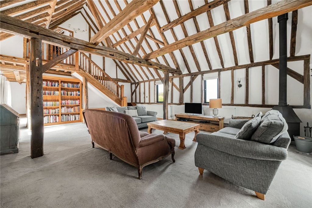 Property photo 2 of 27 Sitting Room