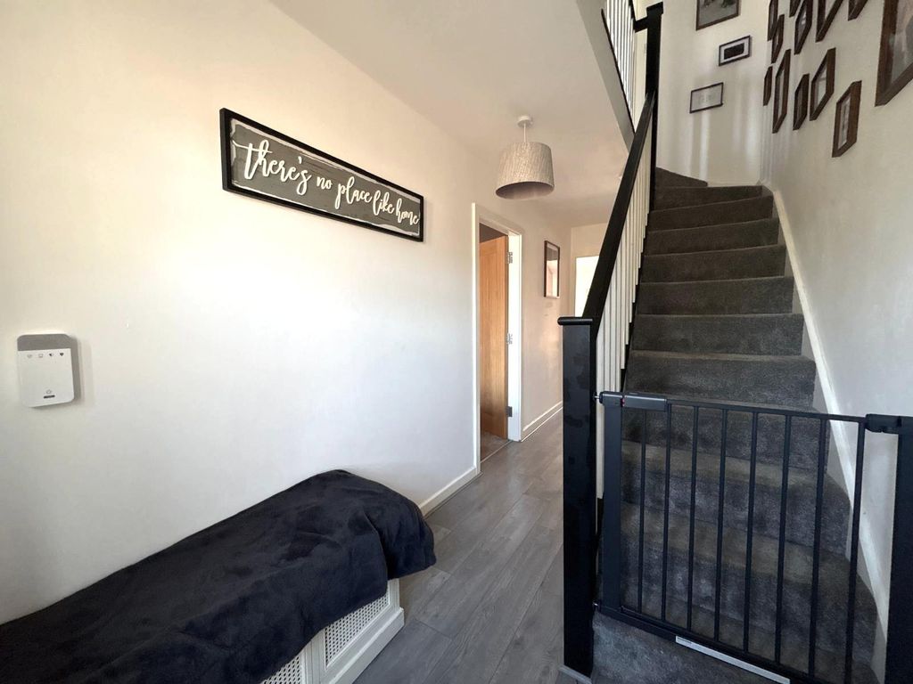 Property photo 2 of 30 Gallery