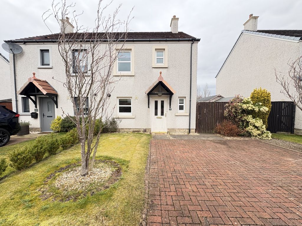 Property photo 2 of 17 Exterior 2