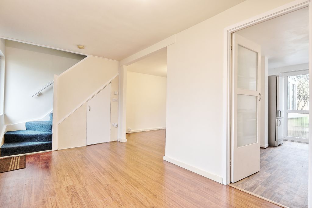 Property photo 3 of 26 2