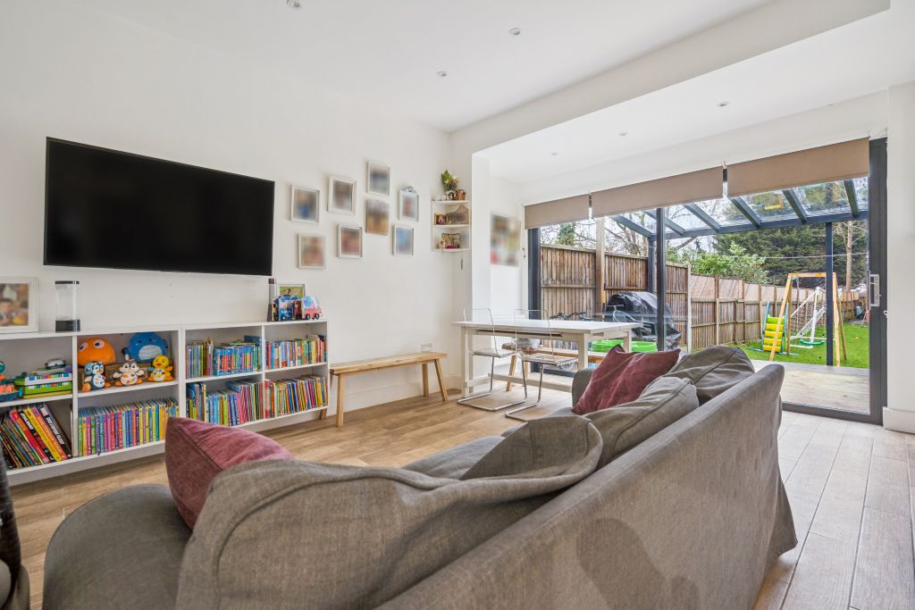 Property photo 2 of 16