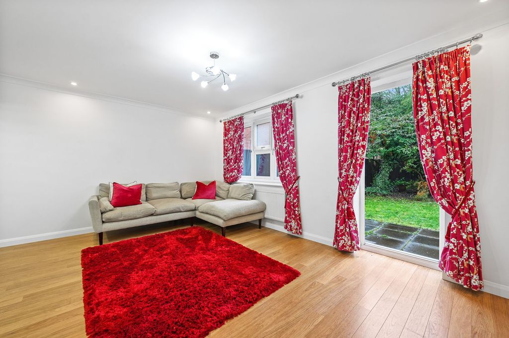 Property photo 2 of 13