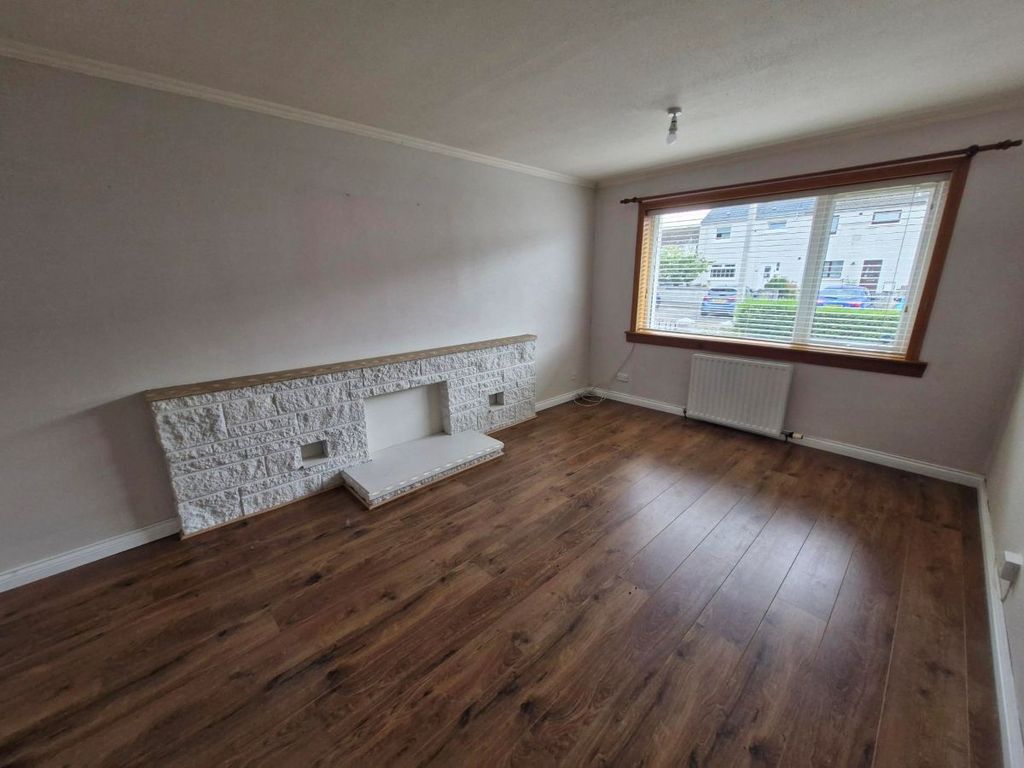 Property photo 2 of 10 Lounge