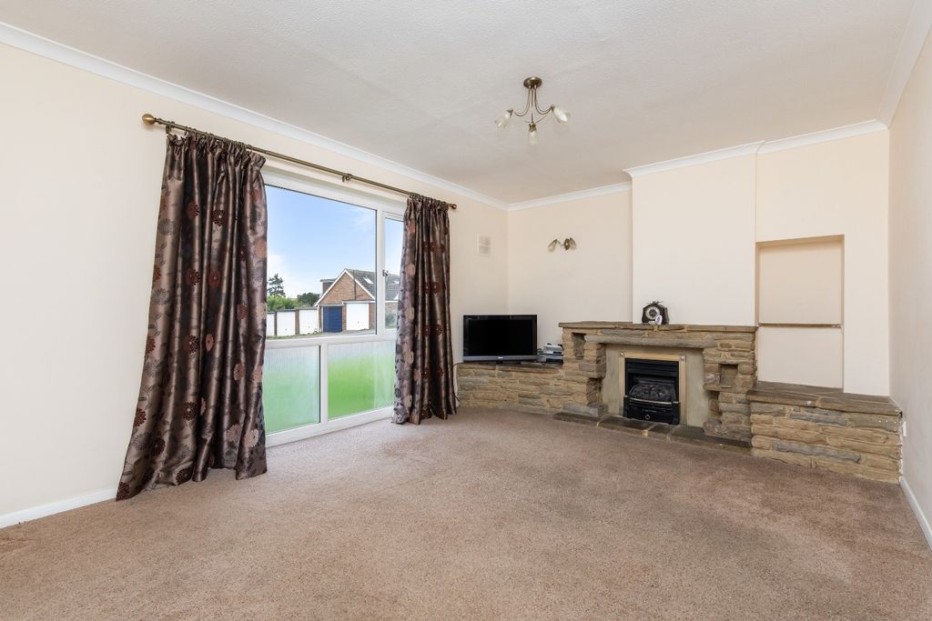 Property photo 2 of 11 4580753