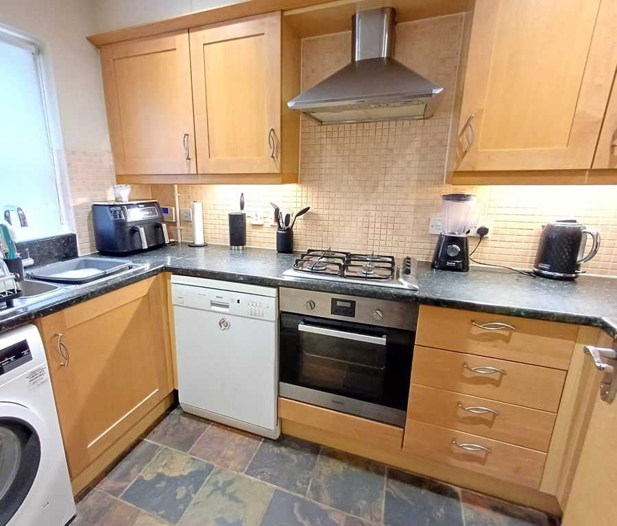 Property photo 2 of 8 Picture 2