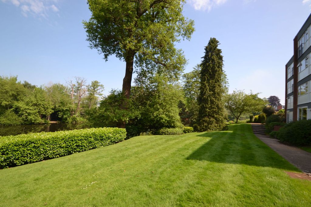 Property photo 2 of 11