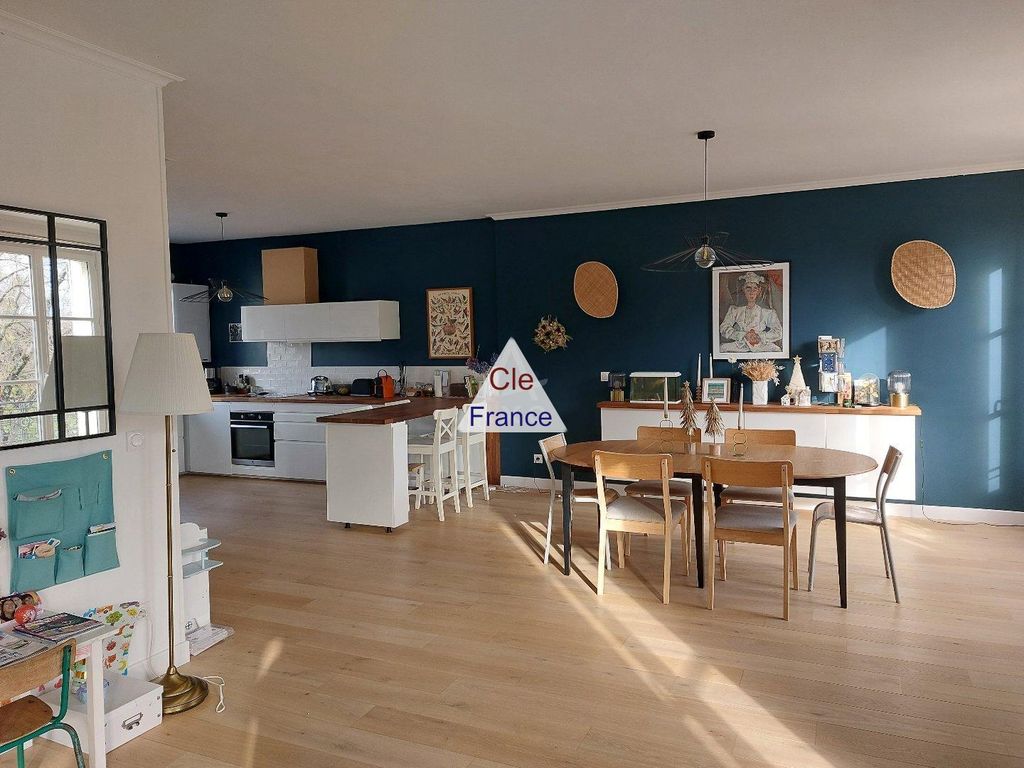 Property photo 2 of 9