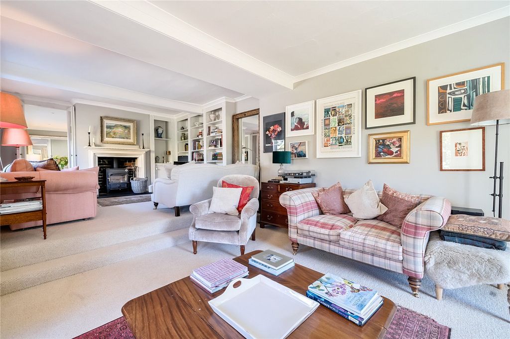 Property photo 2 of 25 Drawing Room
