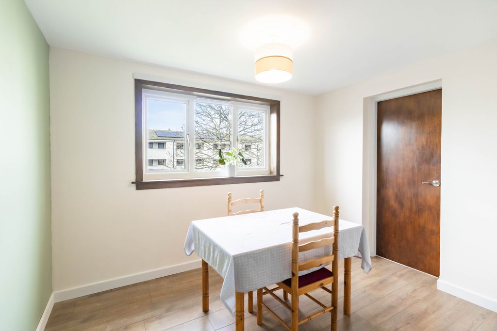 Property photo 3 of 25 Dining Room