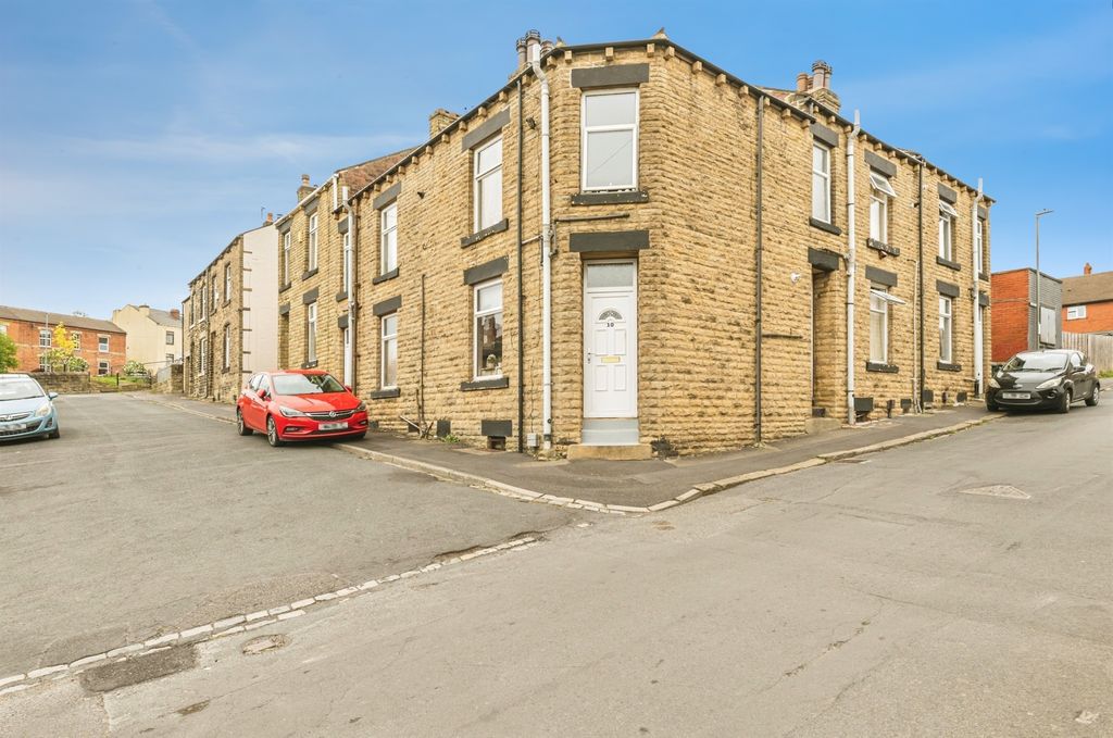 Property photo 1 of 9