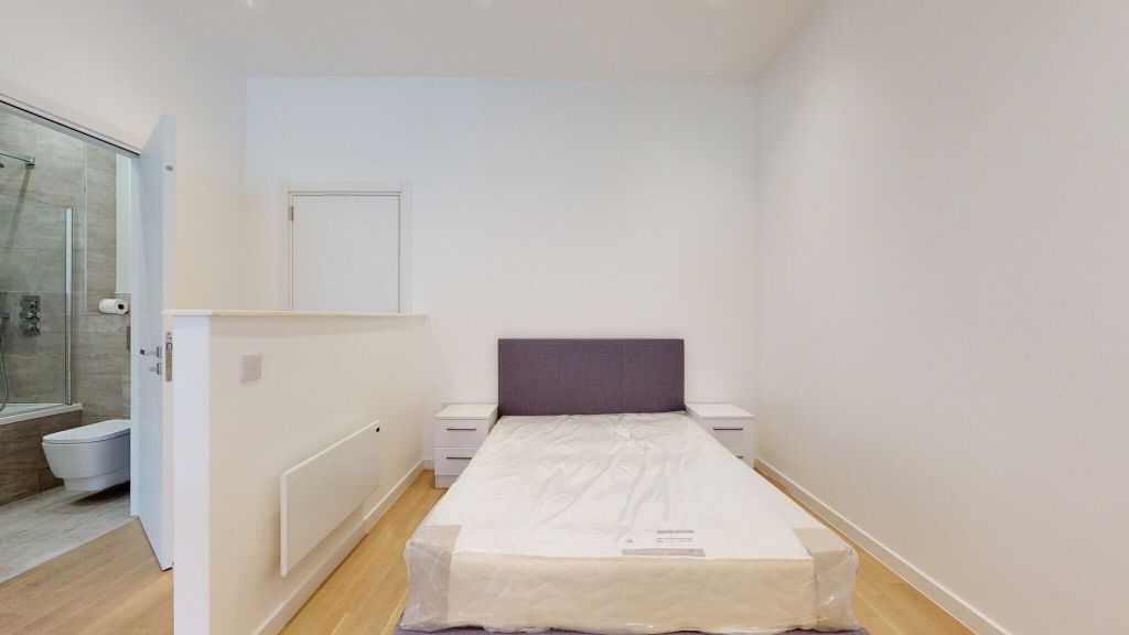 Property photo 3 of 11 Bedroom