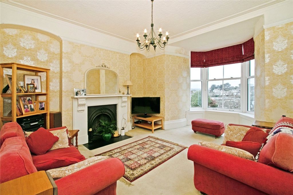 Property photo 3 of 17 Picture No. 14