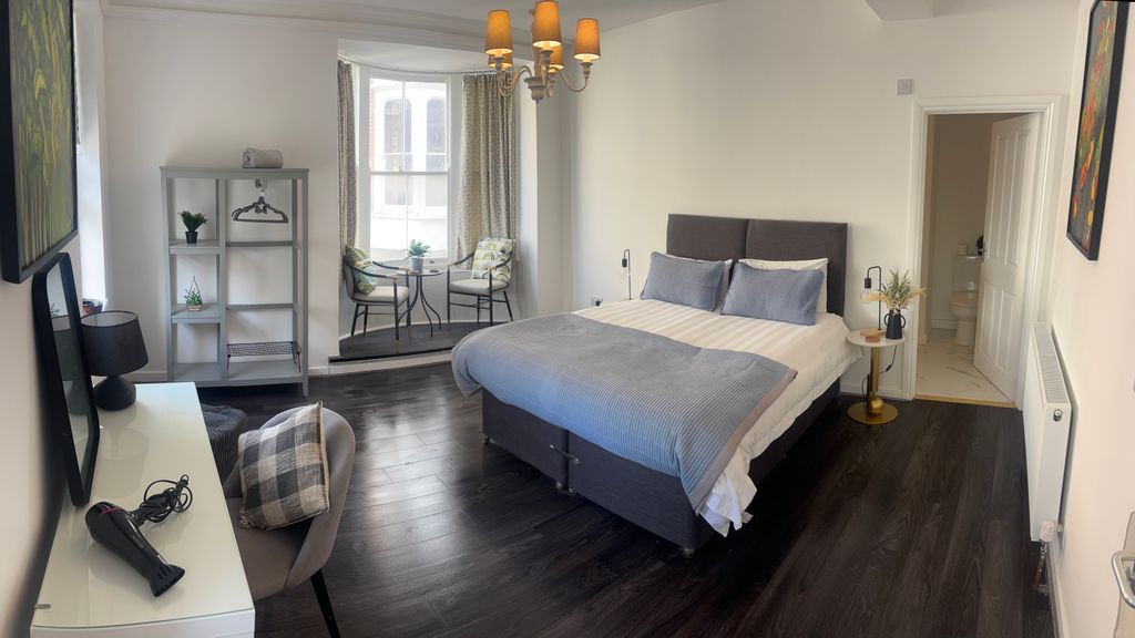 Property photo 2 of 5