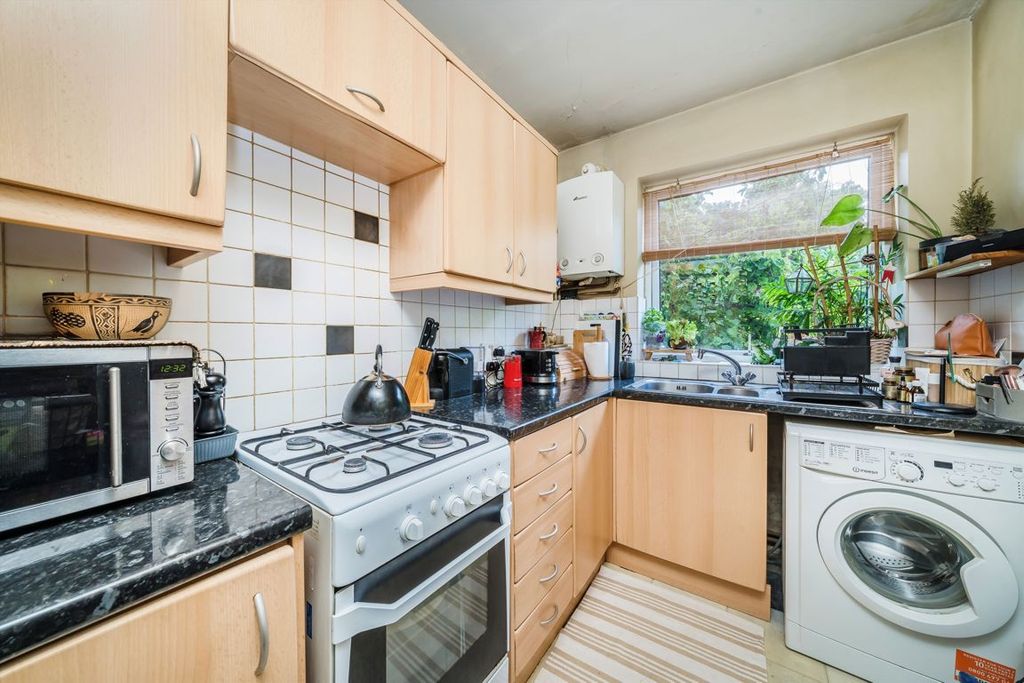 Property photo 3 of 6