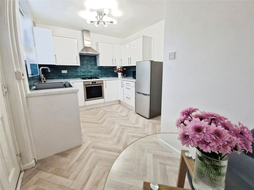 Property photo 3 of 17 Picture No. 08