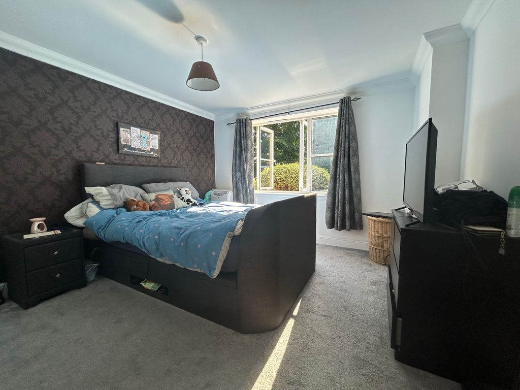 Property photo 3 of 7 3