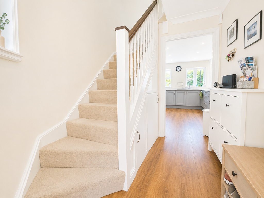 Property photo 1 of 20 9Fb0E329-Bc96-4138-A642-C2948Dba6Bcc
