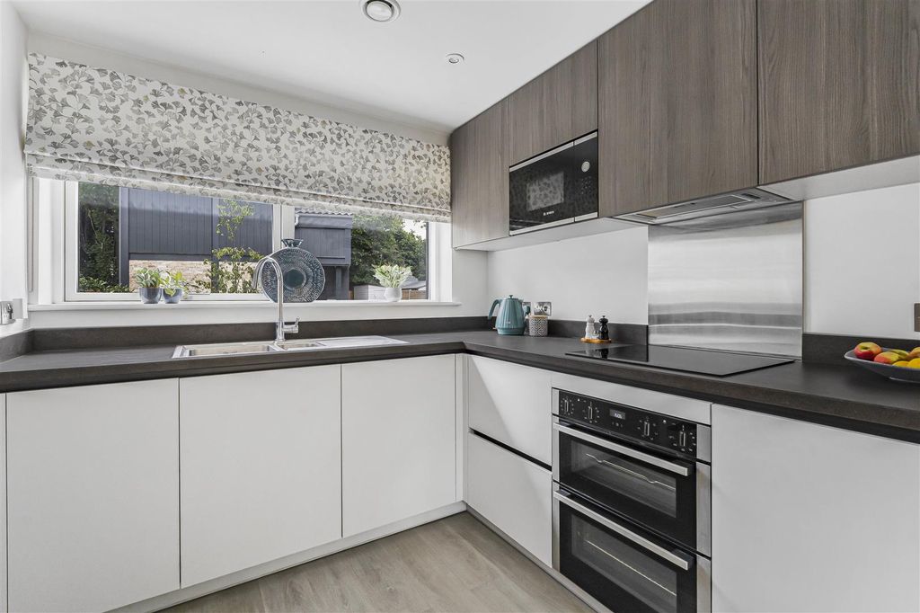 Property photo 3 of 24 23_59828.Jpg