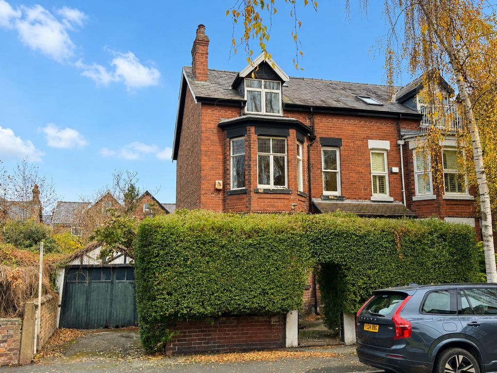 Property photo 1 of 28