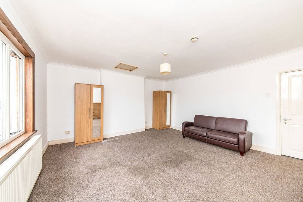 Property photo 3 of 12 Photography