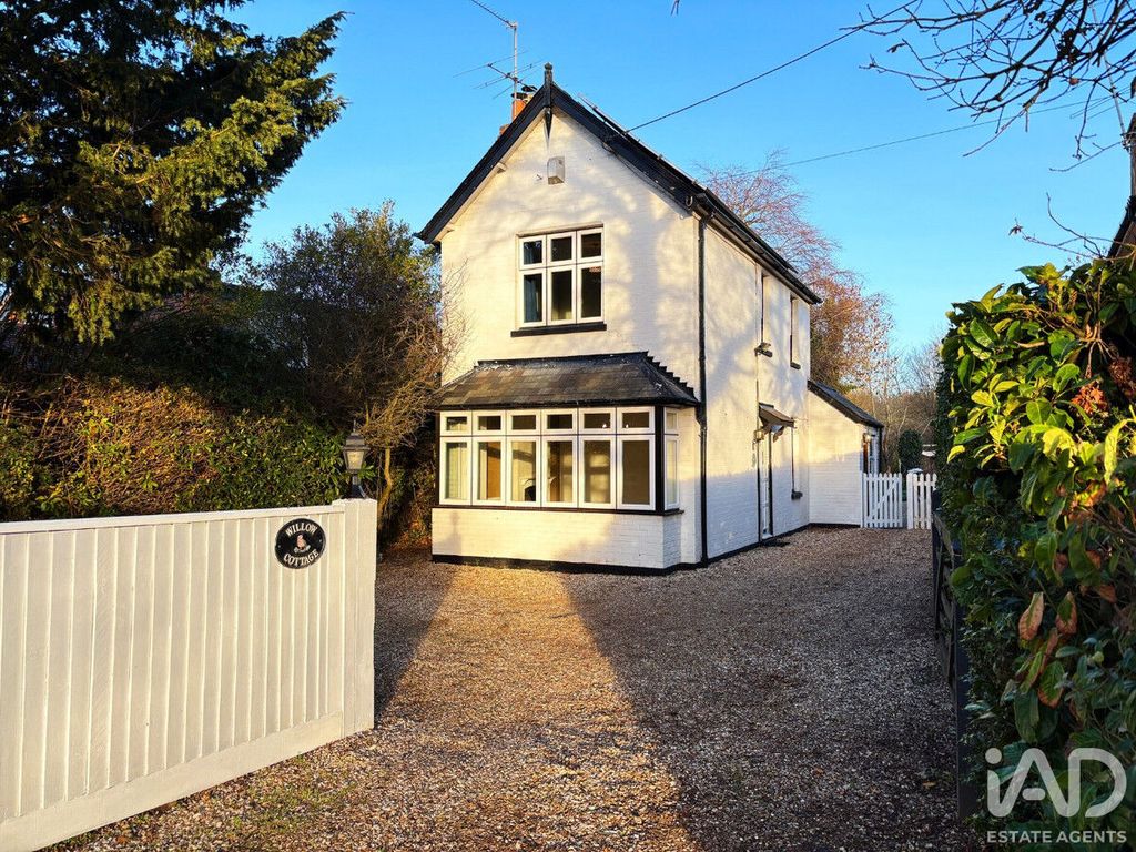 Property photo 1 of 28