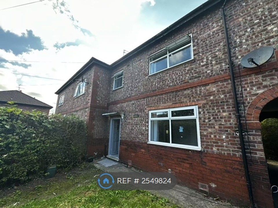 Property photo 2 of 12