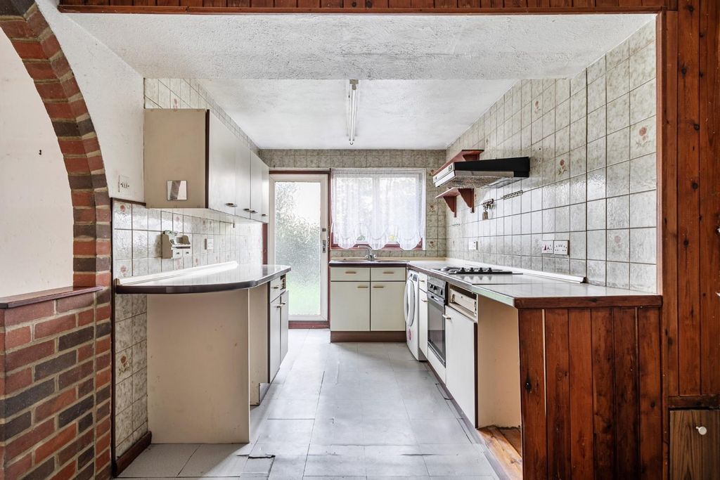 Property photo 2 of 23 1535044 (1).Jpg