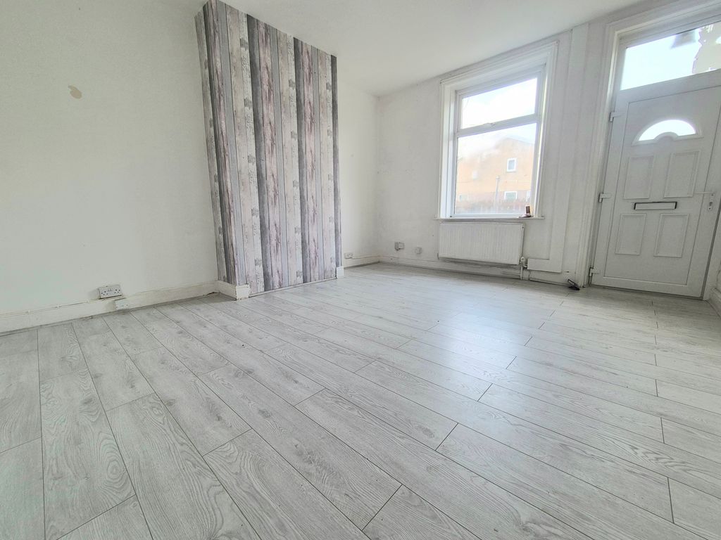 Property photo 2 of 7 Image