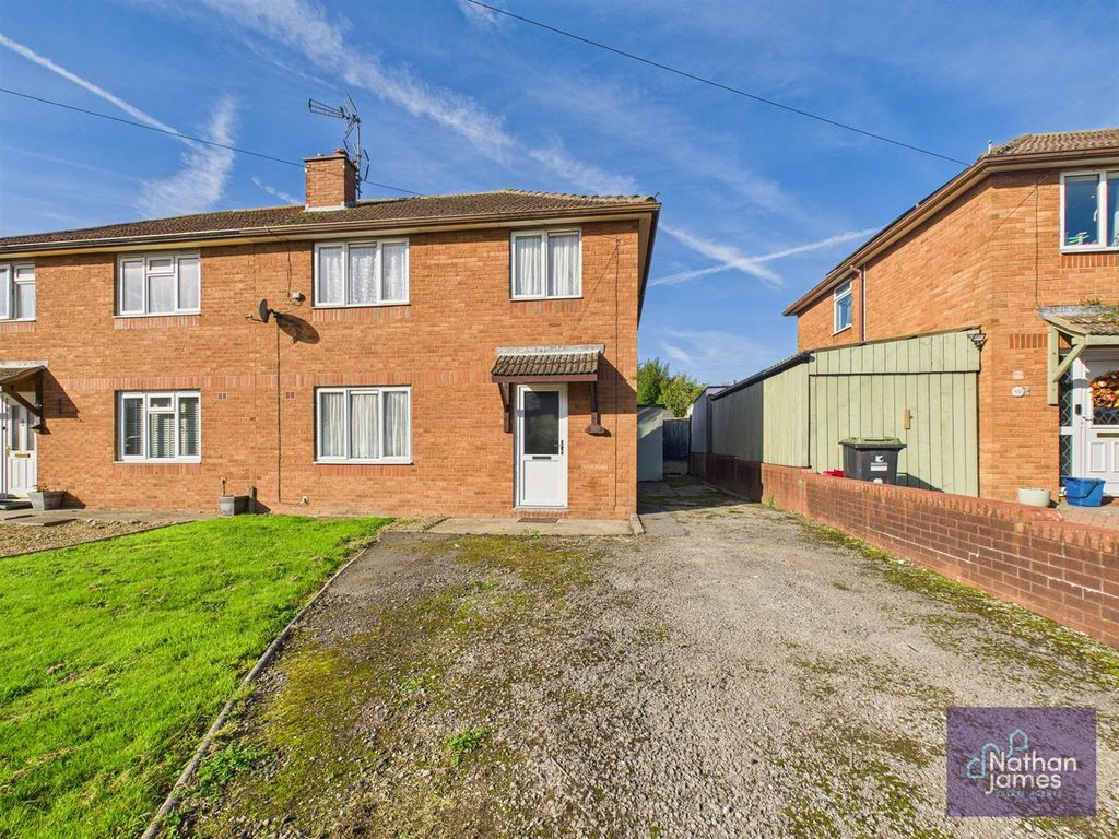 Property photo 1 of 14 Front