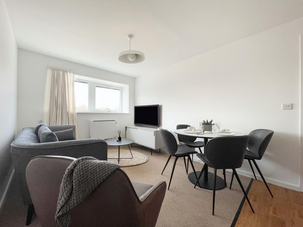 Property photo 1 of 6 Img_271_6_Original