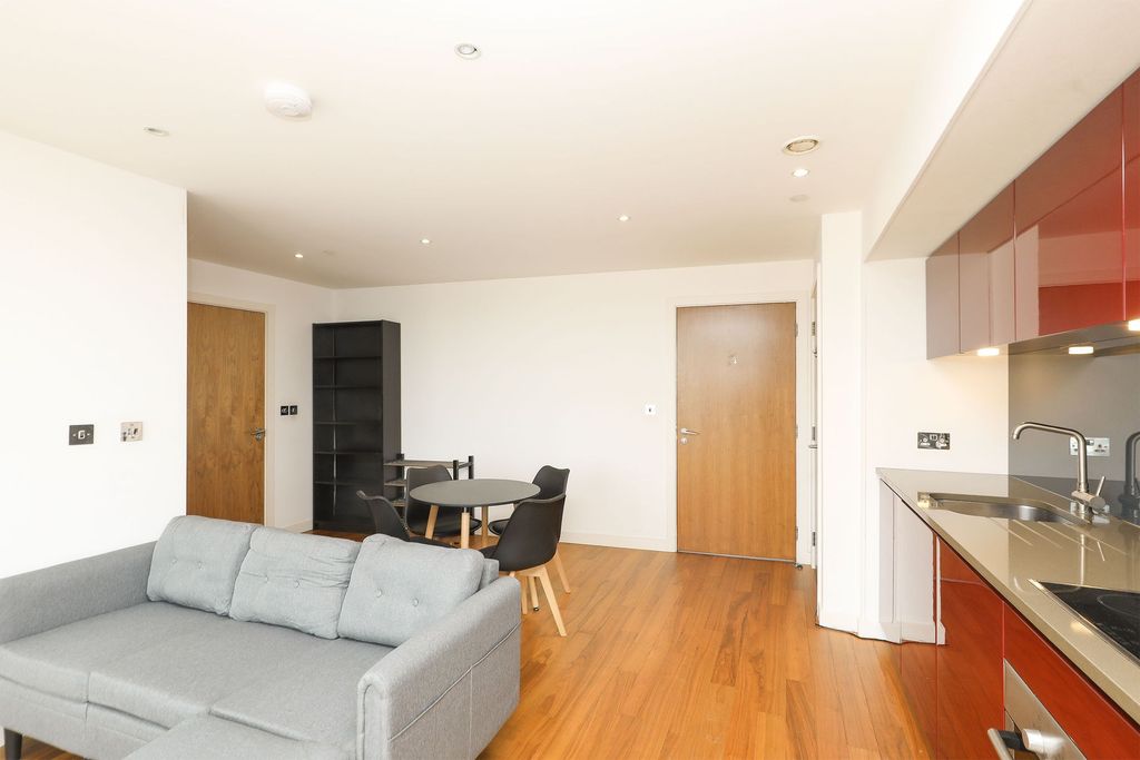 Property photo 2 of 11