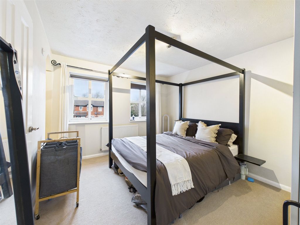 Property photo 2 of 9 Picture No. 29