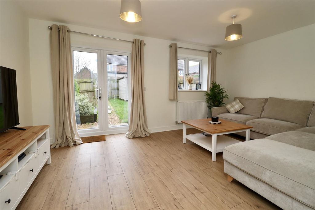 Property photo 2 of 15 Image00009.Jpeg