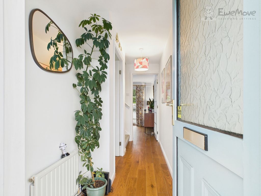 Property photo 2 of 14 Ewemove Tiverton - Hall