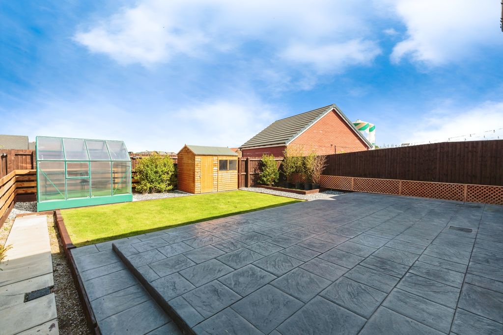 Property photo 1 of 20 Exterior Rear