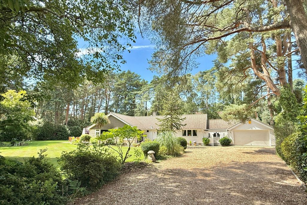 Property photo 2 of 30 Gallery