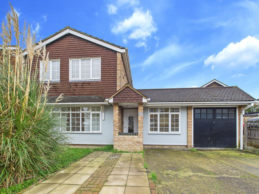 Property photo 1 of 32