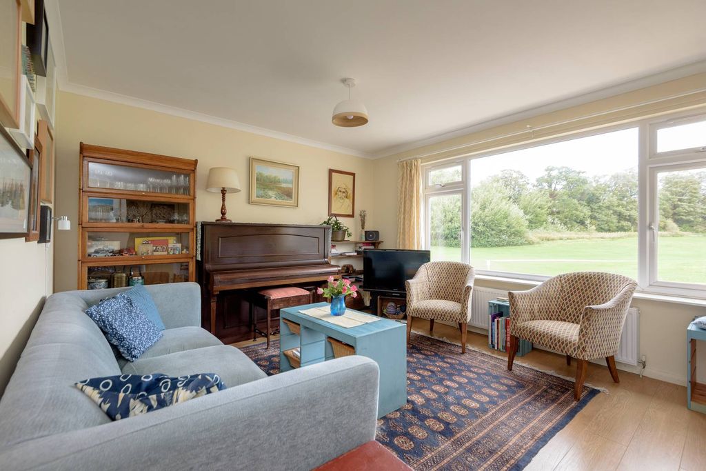 Property photo 3 of 32 Property Image 3