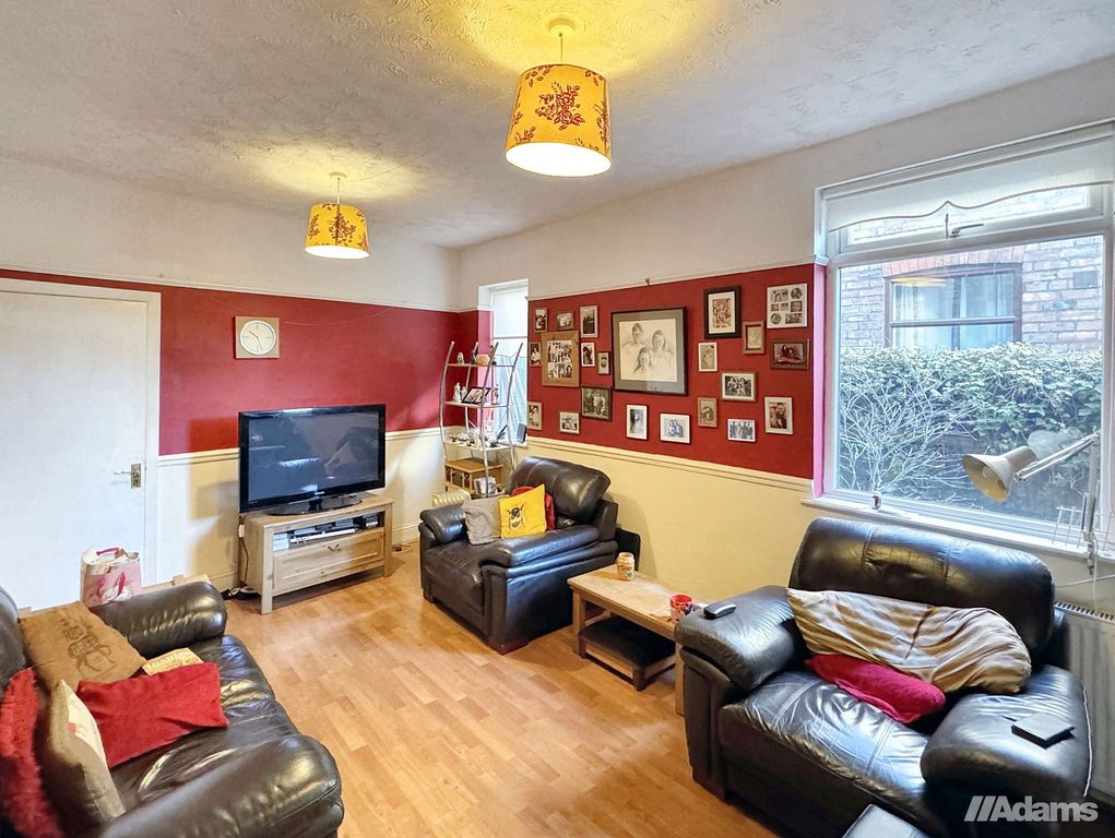 Property photo 2 of 27