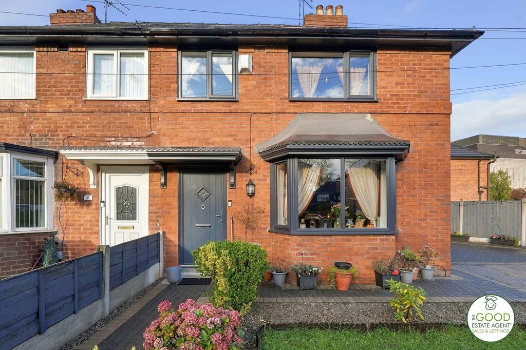 Property photo 2 of 25