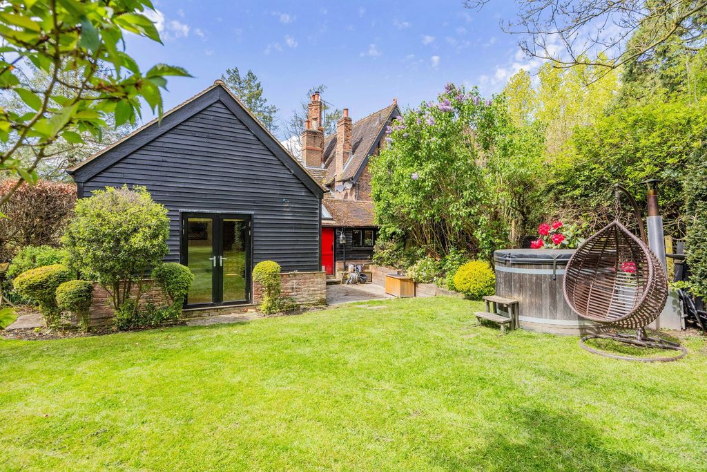 Additional image 18 of 3 bed end terrace house for saleEast Grinstead Road, Lingfield RH7