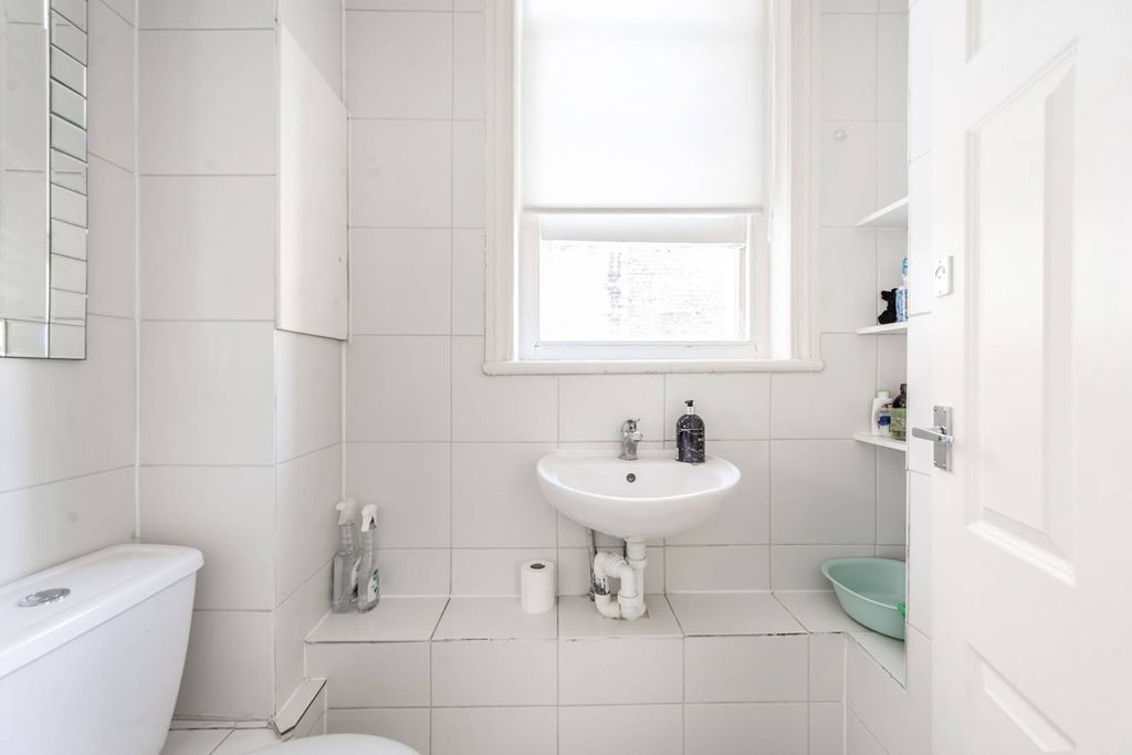 Property photo 1 of 3