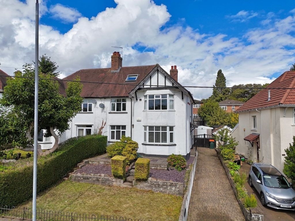 Property photo 1 of 32