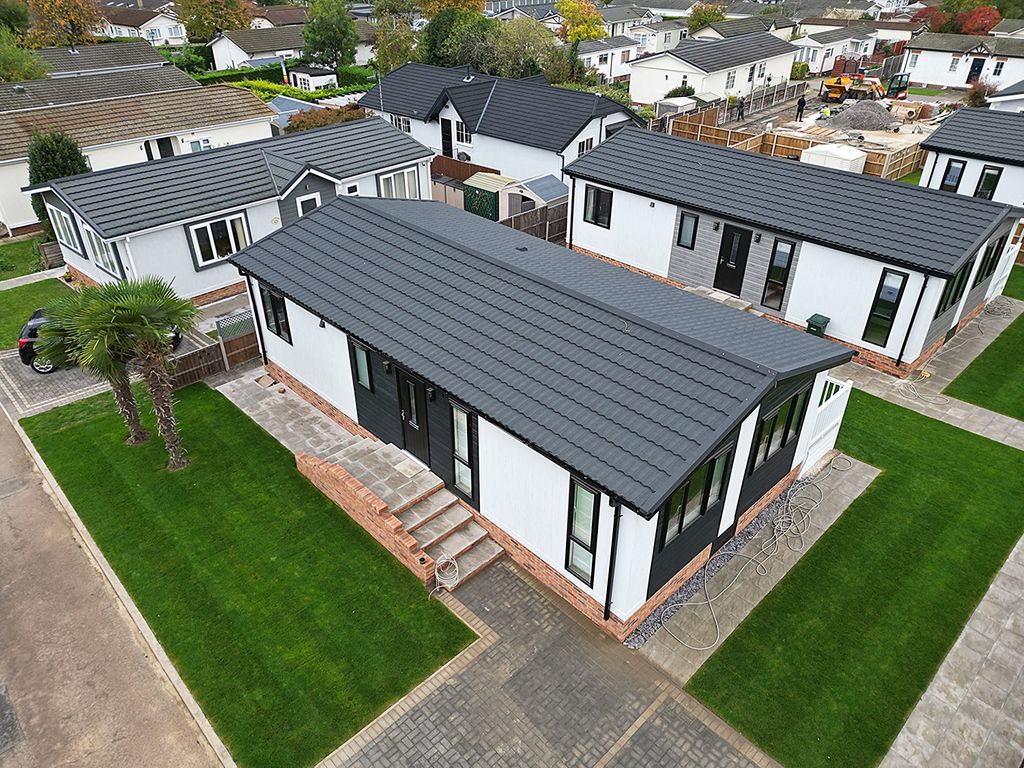 Property photo 1 of 11 Exterior