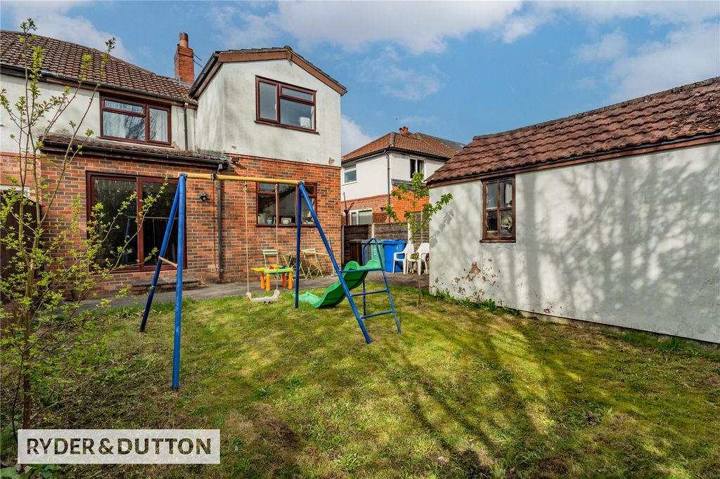 Property photo 2 of 29 Picture No. 28