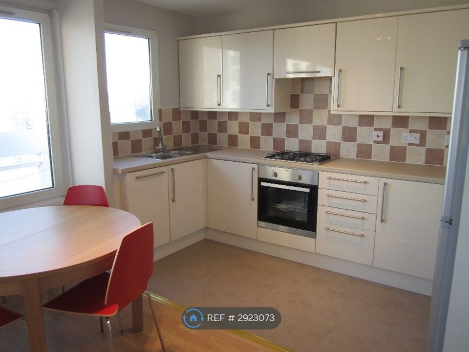 Property photo 2 of 20 Kitchen