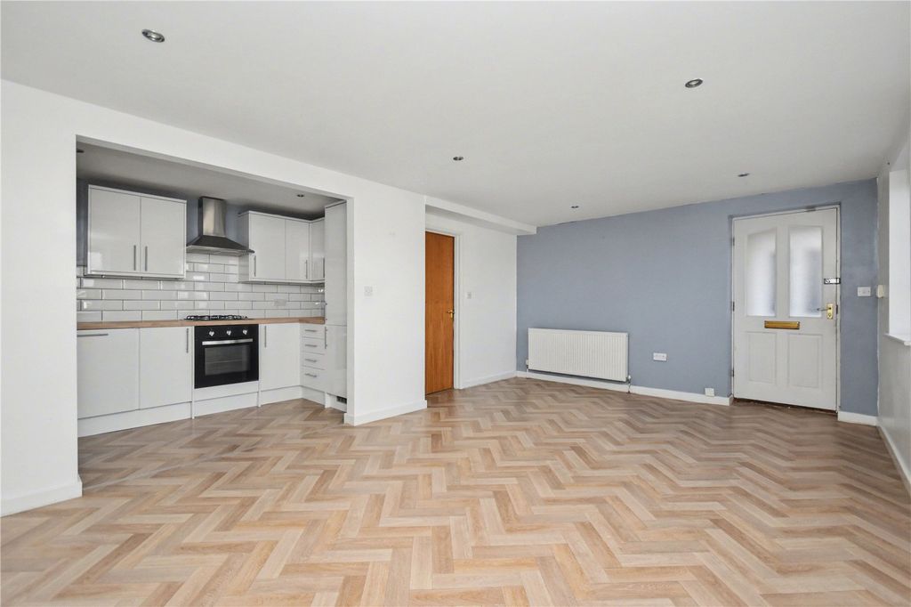 Property photo 2 of 12 Picture No. 09