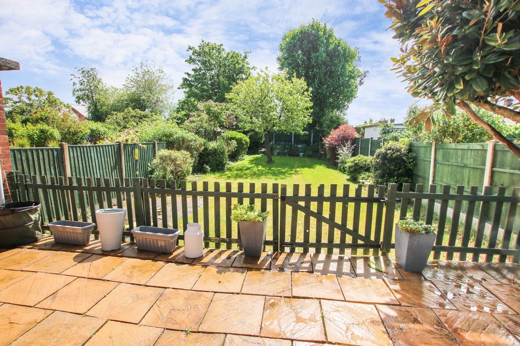 Property photo 2 of 15